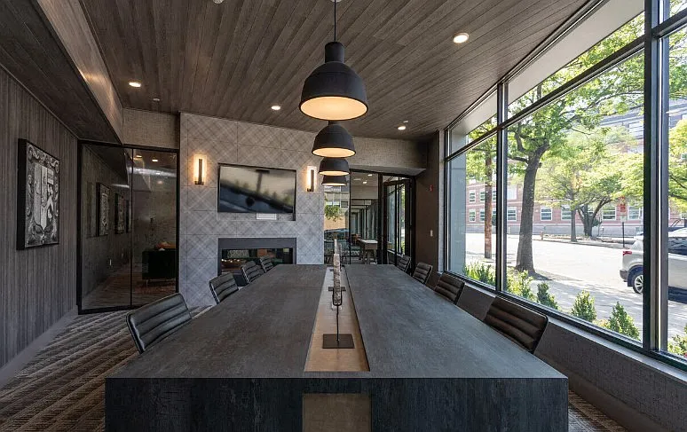 Maddox At City Crossing — Photo 2