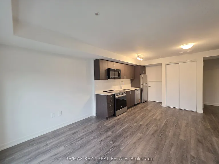 1670 Victoria Park Ave #213 — Photo 12