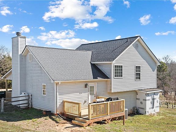 4th image of 178 Windfield Ridge Dr