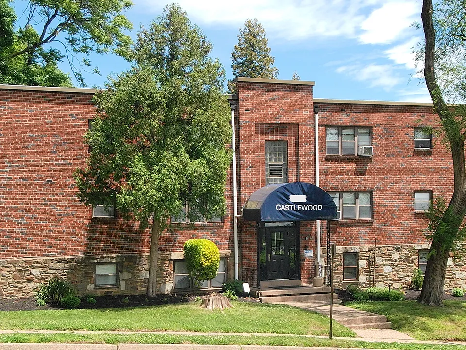 Castlewood Apartments