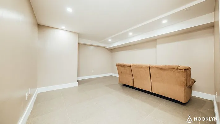 Rented by Nooklyn NYC LLC | media 29
