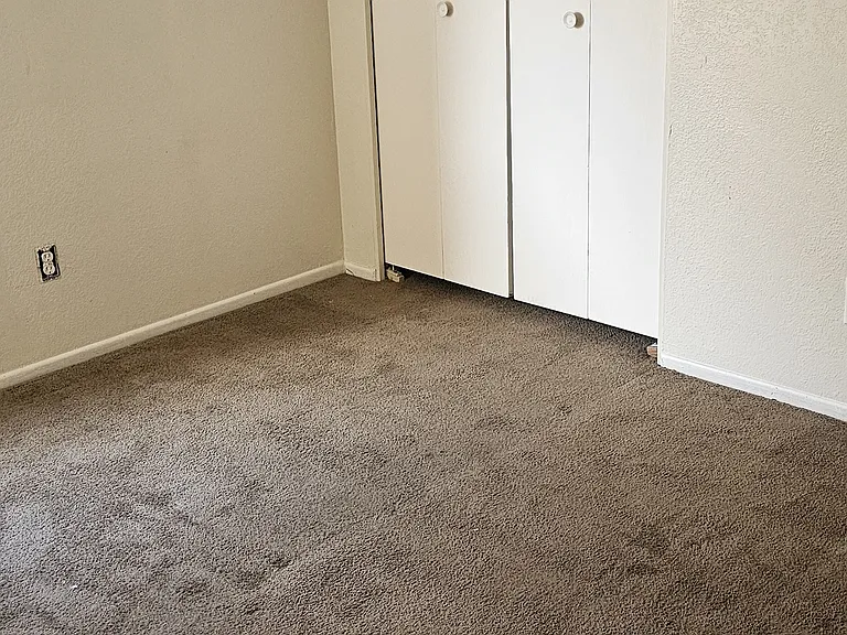 2745 N Salem #201 — Photo 5