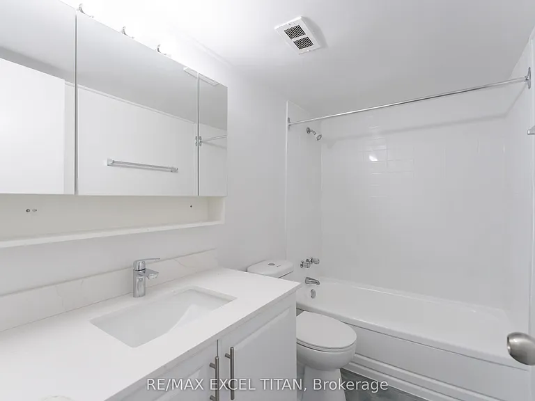 1385 Midland Ave #611 — Photo 9