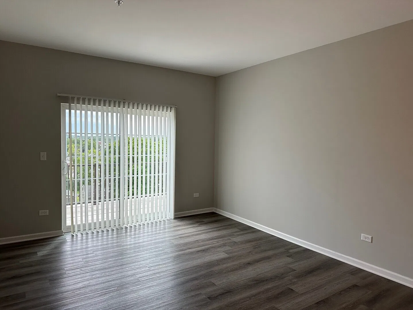 1 bed, 736 sqft, $1,625 — Photo 4