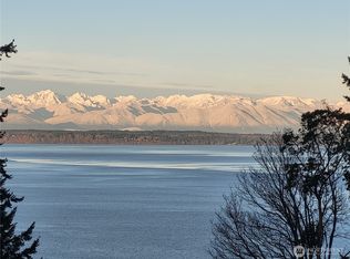 15711 72nd Ave W, Edmonds, WA 98026