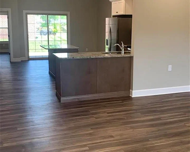1048 Springfield Blvd — Photo 6