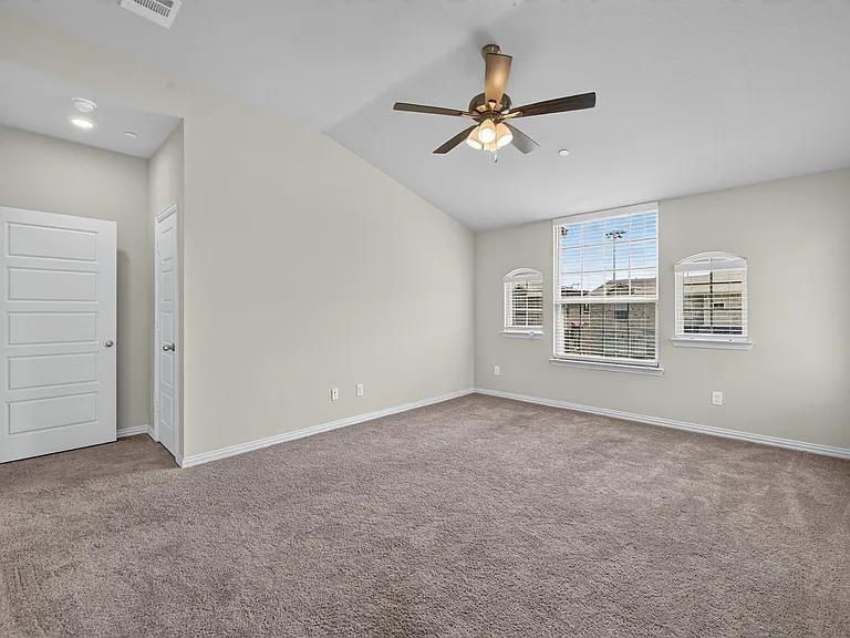 3316 Solana Cir — Photo 8