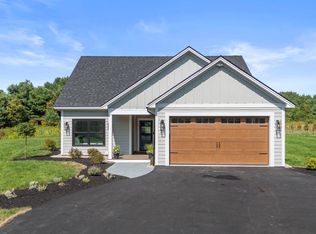 4 Kellsie Rae Rd, Harrison, ME 04040