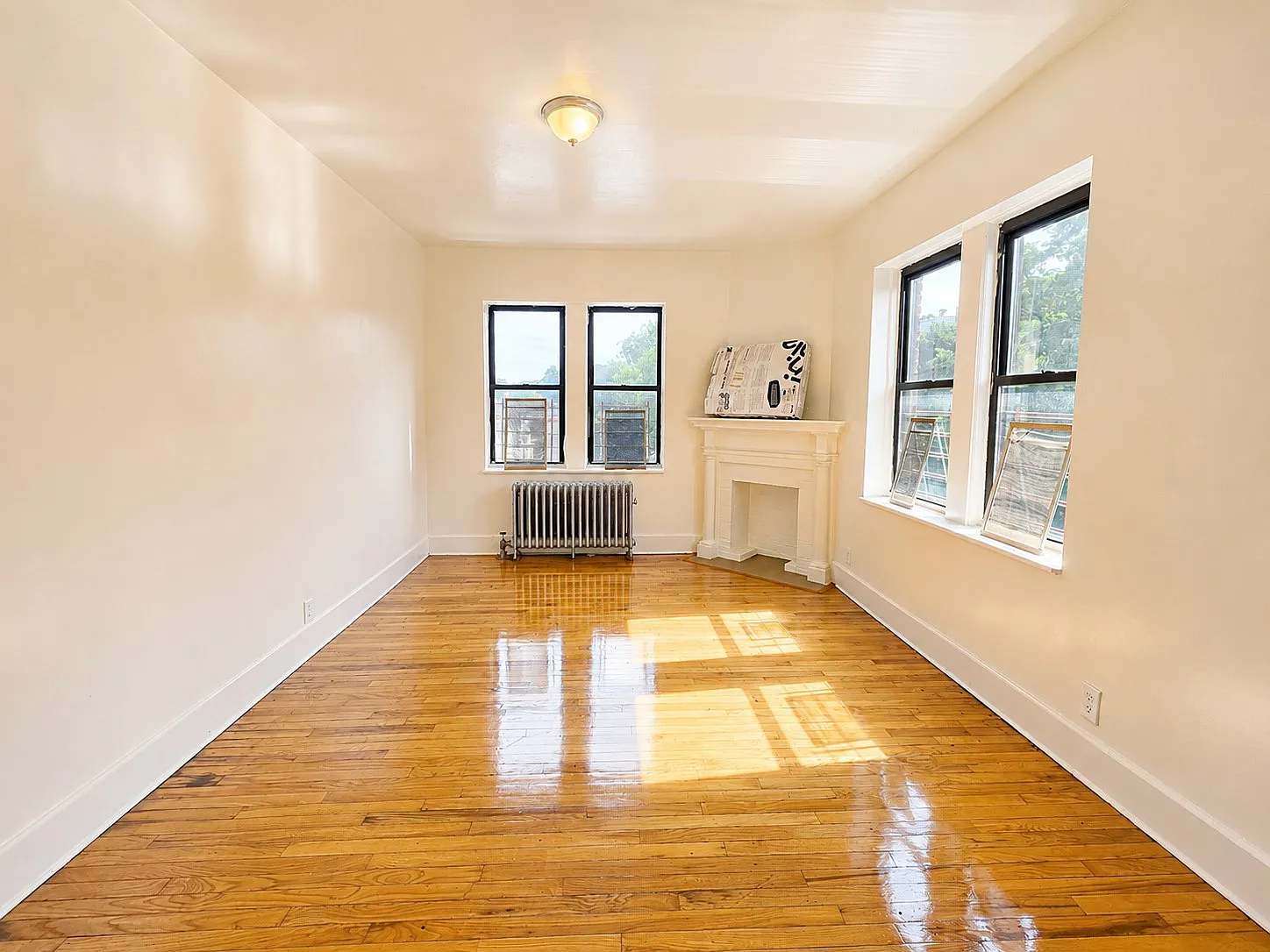 4 bed, 1250 sqft, $3,500 — Photo 2