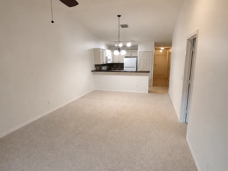 1740 SW 114th Ter — Photo 6