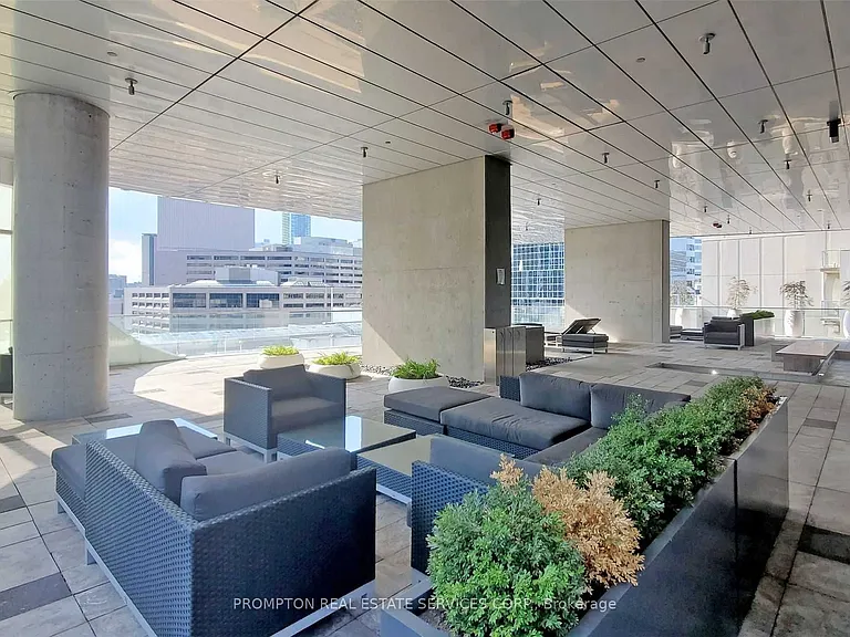 197 Yonge St #4407 — Photo 31