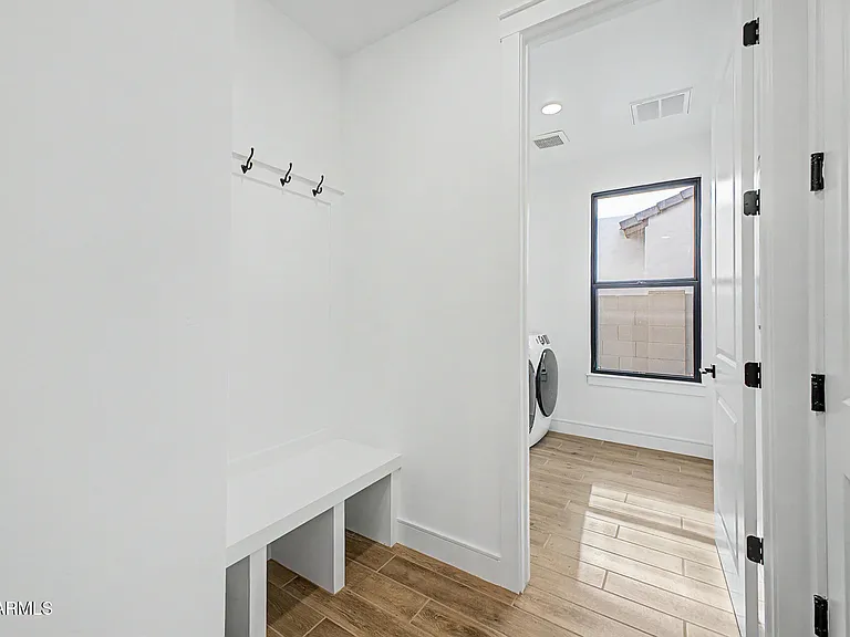 1131 E Yellowstone Pl — Photo 20