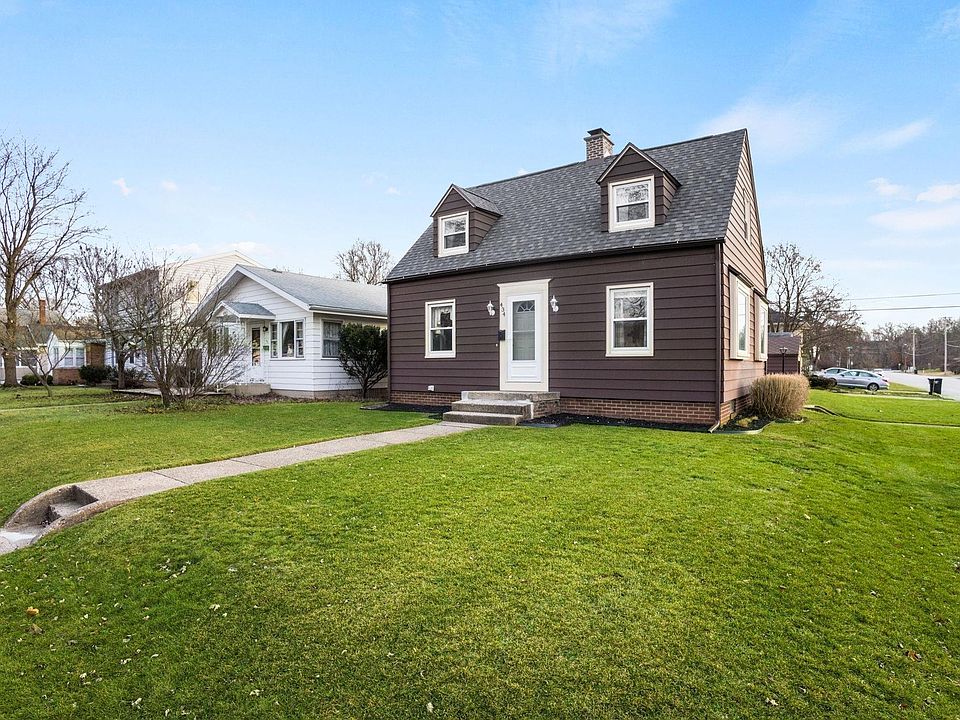 1st image of 434 Parkovash Ave