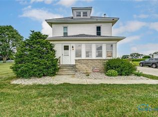 1072 Long Rd, Bloomdale, OH 44817