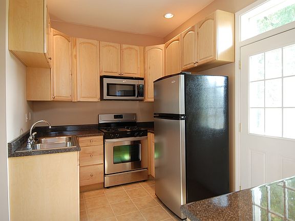 2nd image of 3458 Macklind Ave