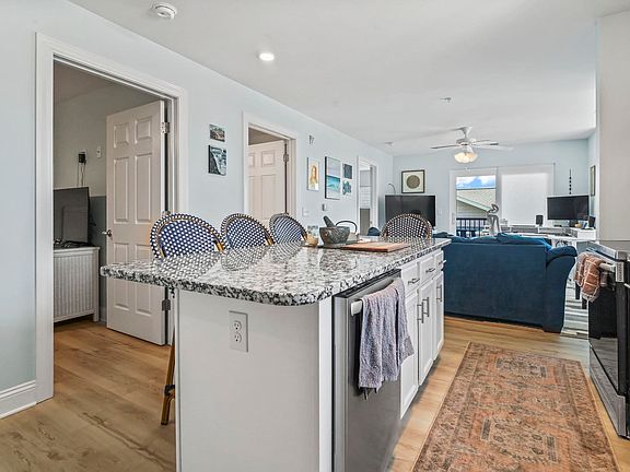5th image of 4901 N Ocean Blvd. #P-2