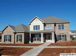 5 Crepe Dr, Huntsville, AL 35824