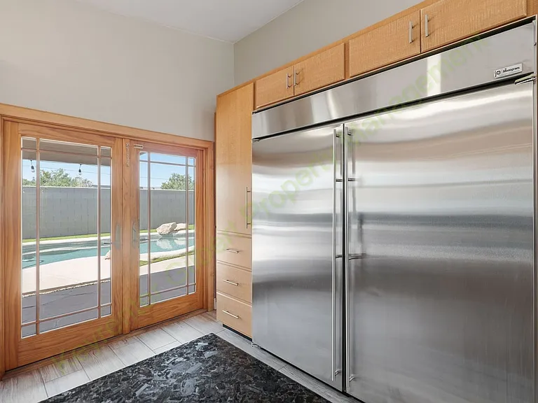 517 W Princeton Ave — Photo 13