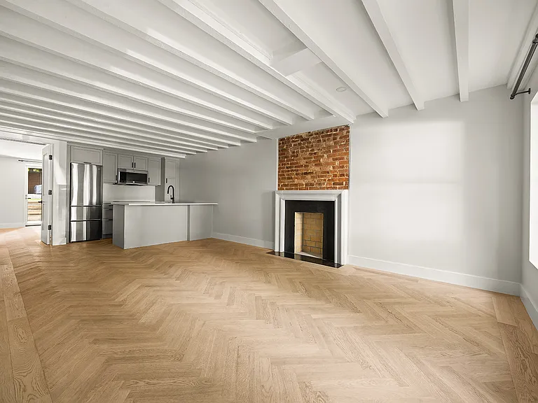 407 Adelphi St #1 — Photo 11