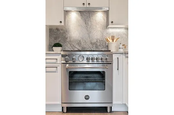 Sold by MNS | media 12