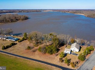 104 Piney Shore Rd, Crumpton, MD 21628