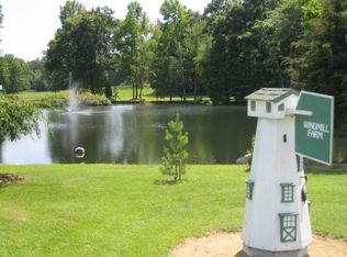 160 Windmill Dr, Dover, TN 37058