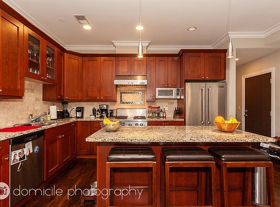 5th image of 409 W North Ave #5E