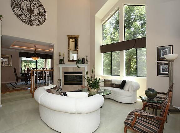 2nd image of 5944 Jenny Lind Ct
