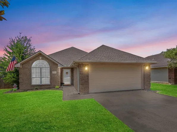 115 Lonesome Dove Dr, Navasota, TX 77868