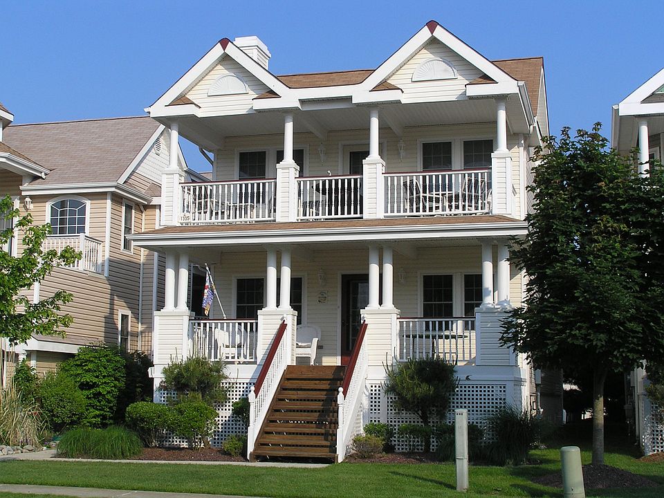 1st image of 1333 Haven Ave APT 1333