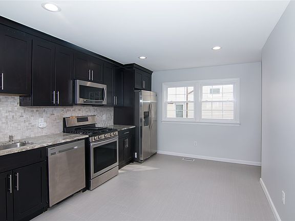 5th image of 752 Avenue C