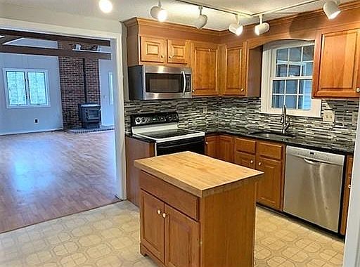 4th image of 2 Highland Lake Dr