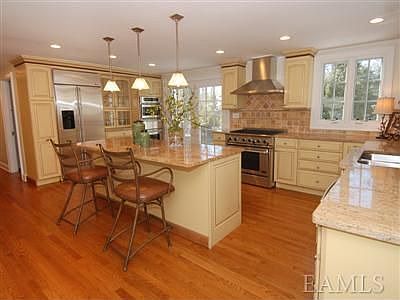 3rd image of 1 Forest Ct