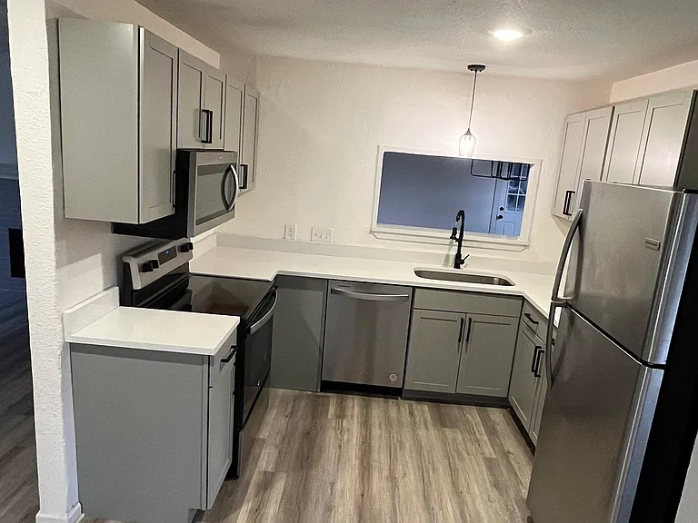 846 Mica Ln — Photo 8