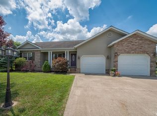1800 Dynasty Dr, Herrin, IL 62948