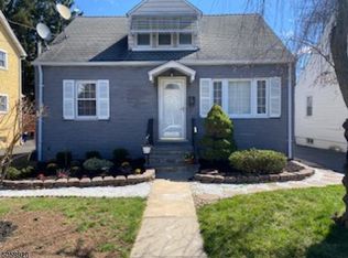 222 N 3rd Ave, Manville, NJ 08835