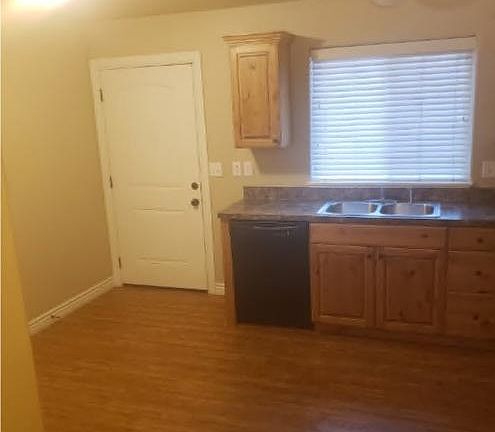 3rd image of 446 W 6 S APT 203