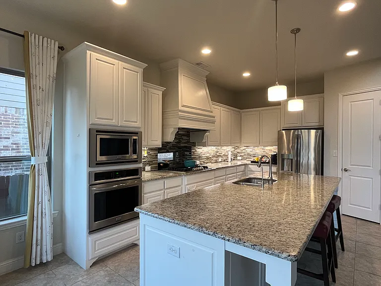 2405 Bigleaf Ct — Photo 6