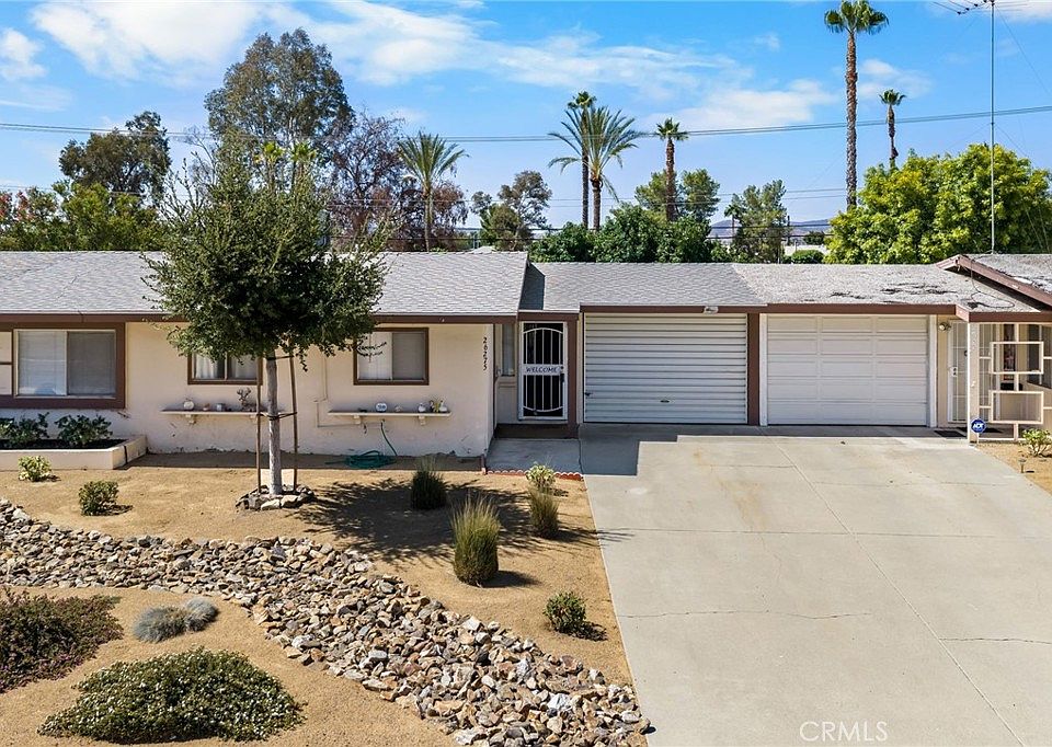 1st image of 26275 Cherry Hills Blvd