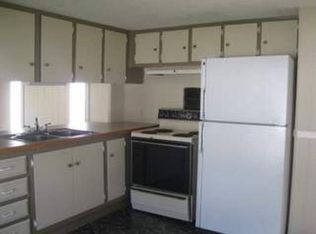 552 Tuscarawas Ave, Newcomerstown, OH 43832