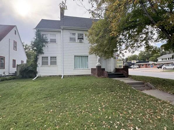 2101 Bradfield Dr, Lincoln, NE 68502