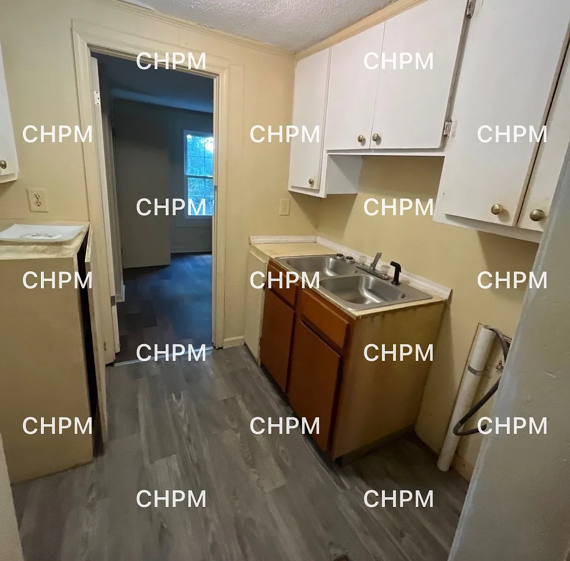 614 South Pine Street - 1 — Photo 3