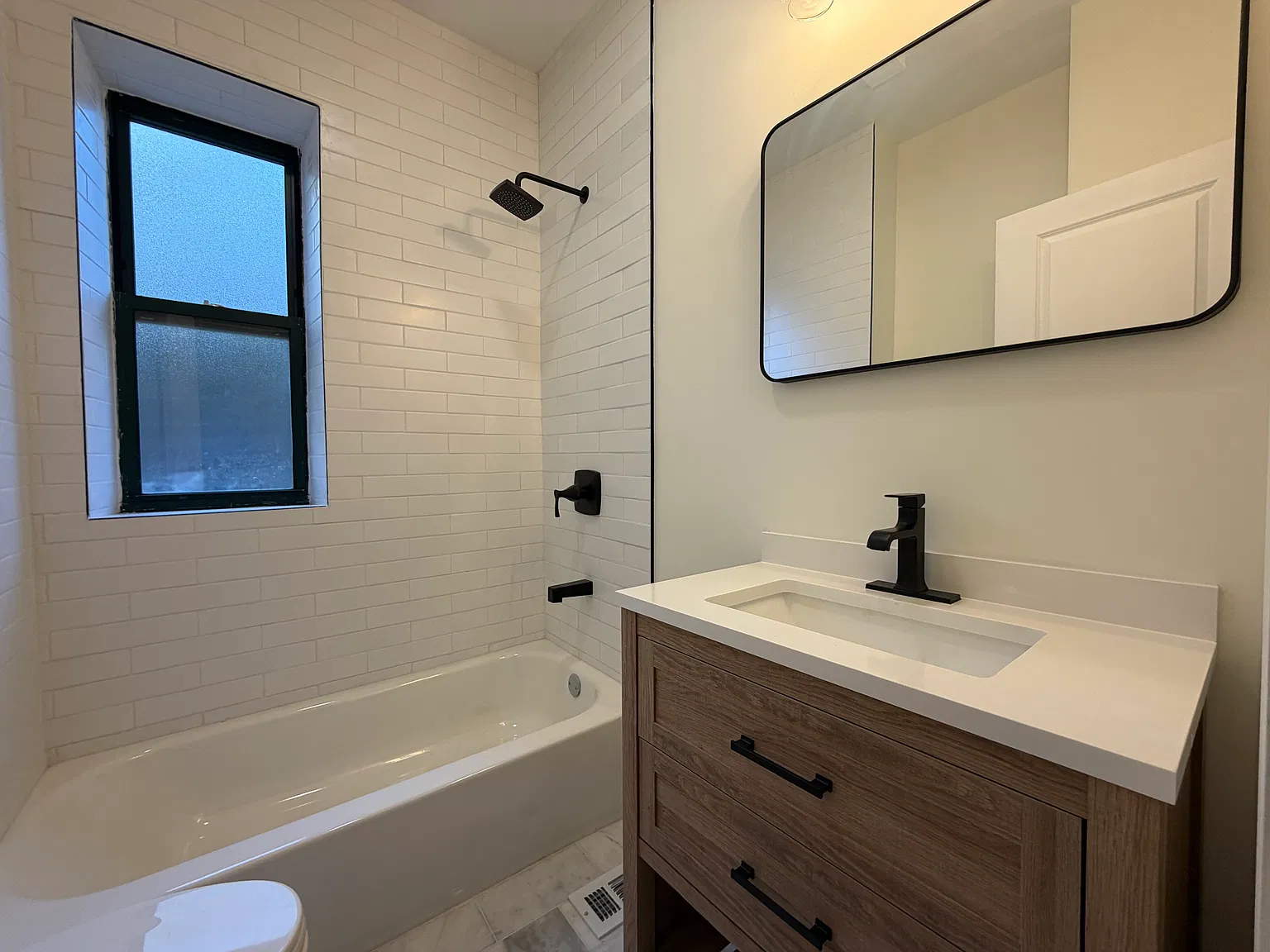 2 bed, $2,575 — Photo 3