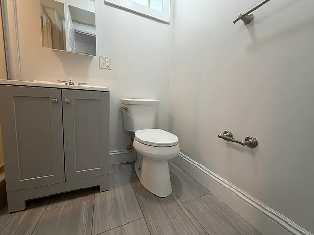 27 Commonwealth Ter #B — Photo 13