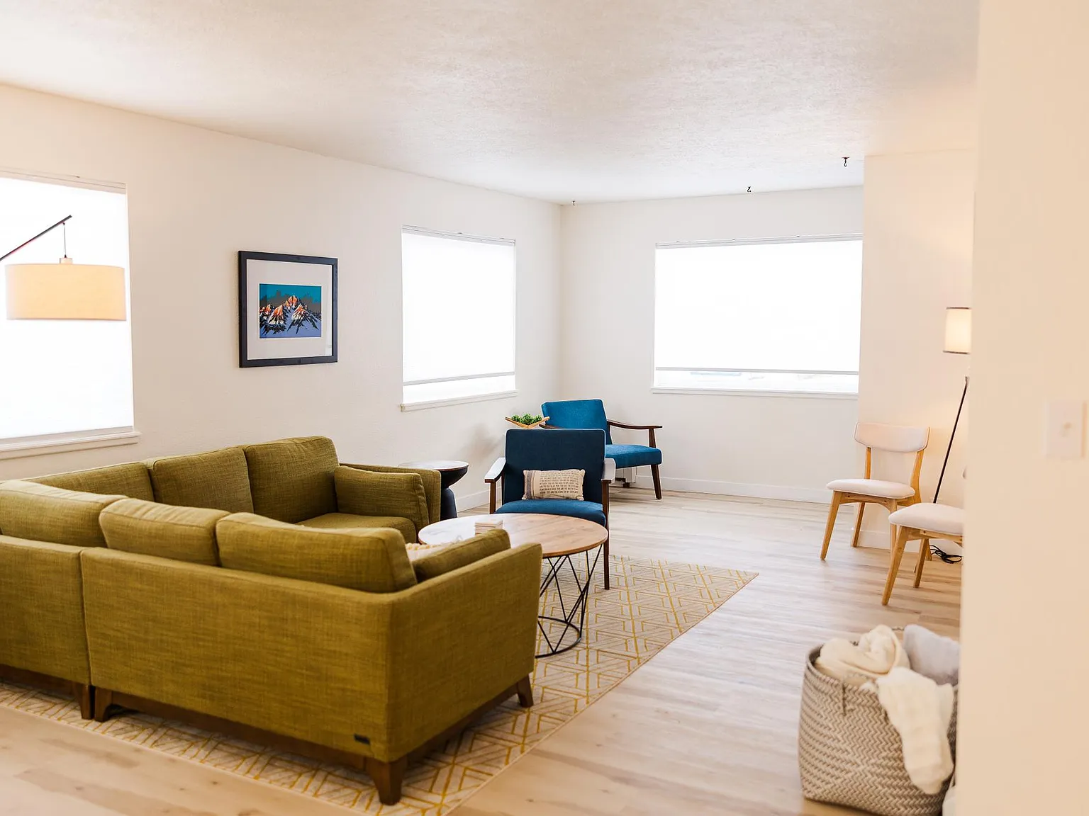 3 bed, 2004 sqft, $3,000 — Photo 4