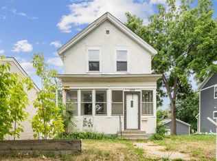 2210 James Ave N, Minneapolis, MN 55411