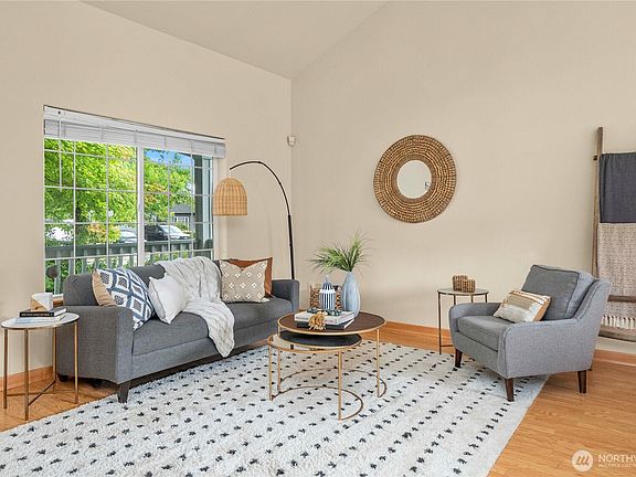 5th image of 20211 86th Avenue Ct E