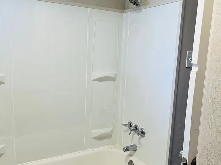 1409 Tinsbury Street — Photo 6
