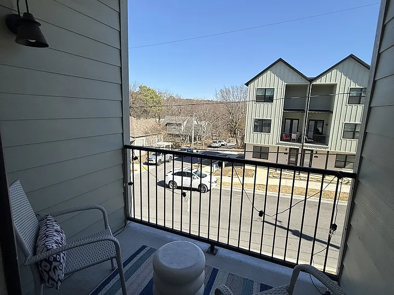 610 N Whitham Ave #3 — Photo 13