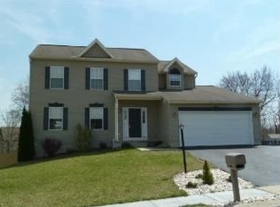 1713 Ashcombe Dr, Dover, PA